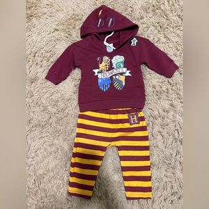 NEW never worn Warner Bros. Harry Potter Burgundy Hoodie